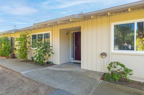 672 San Antonio Rd, Los Altos CA 94022-1245 exterior