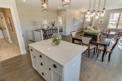 15590 Duck Trail Ln, Saint Paul, MN 55124-7866