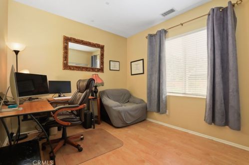 12595 Orangeblossom Ln, Riverside CA  92503-7058 exterior