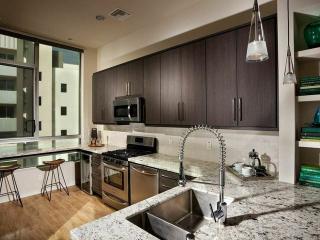 546 Colorado St, Glendale CA  91205-1607 exterior