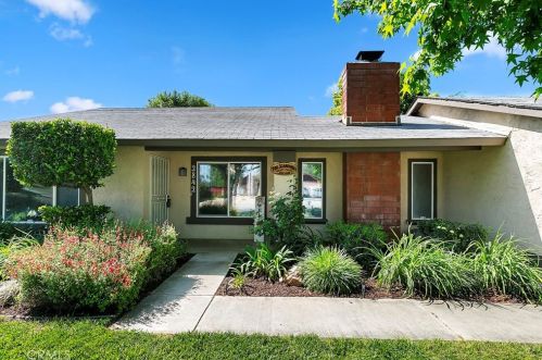 2842 Cimarron Rd, Riverside, CA 92506-3305