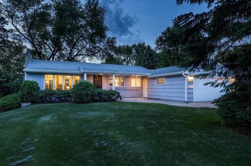 2000 89th St, Minneapolis, MN 55431-2003