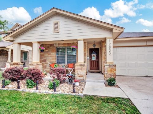 12832 Carillon Way, Webberville, TX 78653-5193