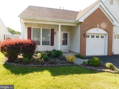203 Meadowlark Dr, Trenton NJ  08690-3569 exterior