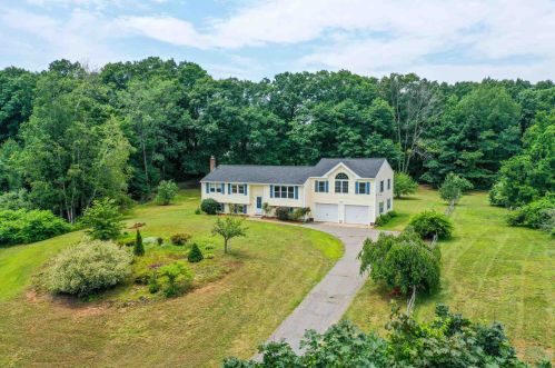 20 Spinnaker Dr, Derry, NH 03038-7263
