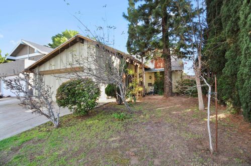 11061 Delphinus Way, San Diego, CA 92126-4705
