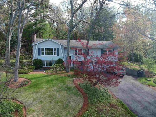 22 Thoreau Dr, Nashua, NH 03062-2453