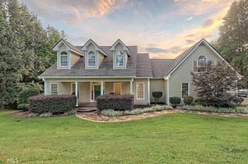 912 Cider Ridge Ct, Clarkesville, GA 30523-1485