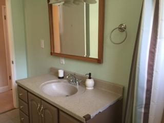 1450 Bassett Dr, Concord CA  94521-3609 exterior
