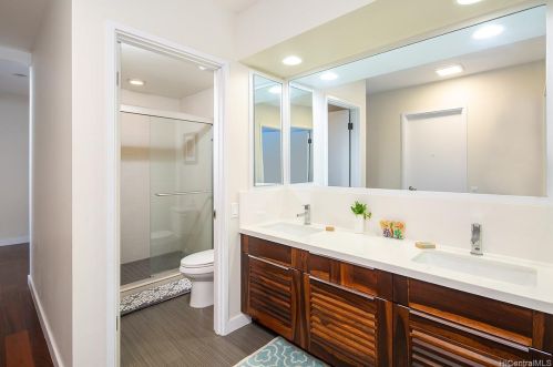 1596 Ihiloa Loop, Honolulu HI  96821-1347 exterior