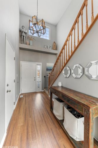 1449 Baronet Ln, Palatine, IL 60074-6819
