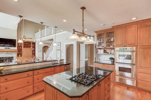 1126 Shoreline Dr, Jefferson GA  30549-2142 exterior