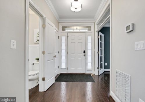 8810 Gunston St, Fulton MD  20759-2308 exterior