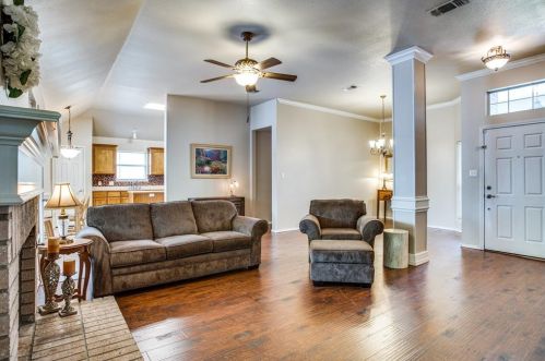 1607 Cheyenne Trl, Midlothian TX  76063-7958 exterior