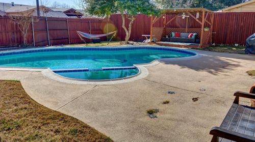 4012 Tacoma St, Irving TX 75062-7227 exterior