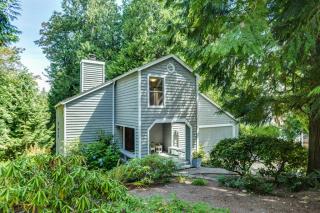 22512 14th Dr, Redmond, WA 98074-6824