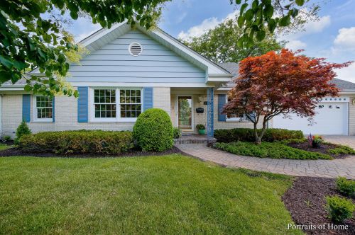 3217 Ronald Rd, Glenview, IL 60025-4562