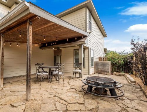 2009 Autumn Lk Dr, Bryan TX  77807-5112 exterior