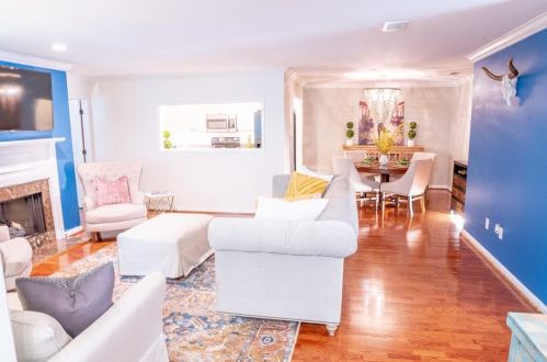 505 Bainbridge Dr, Atlanta GA  30327-4273 exterior