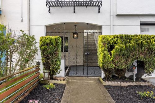 2087 22nd Ave, San Francisco, CA 94116-1212