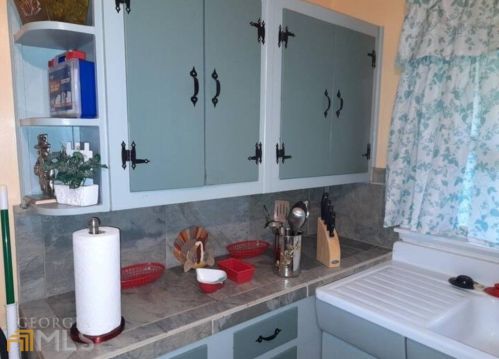 3270 Rex Rd, Rex GA 30273-1041 exterior