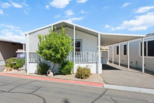 47 Lemon Tree Cir, Vacaville, CA 95687-3207