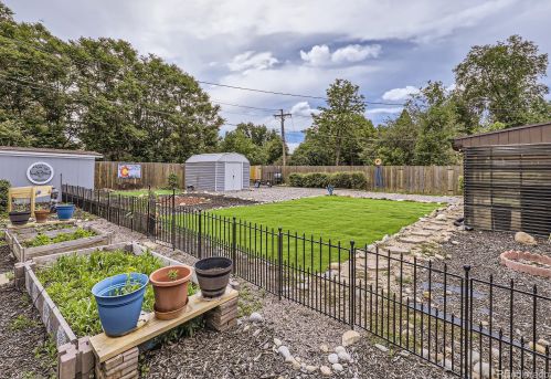2030 Kingston St, Denver CO  80010-1318 exterior