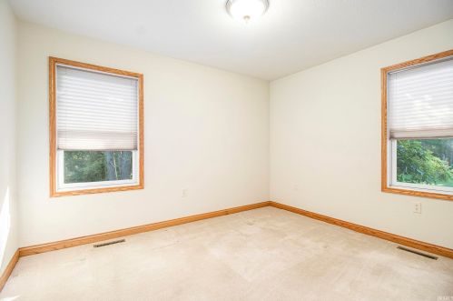 55384 Falling Water Dr, Elkhart IN  46514-0074 exterior