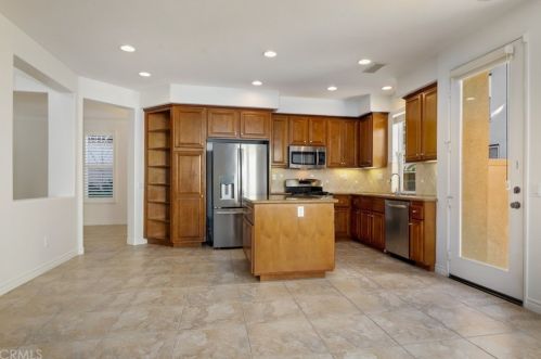 309 Tall Oak, Irvine CA  92603-0673 exterior