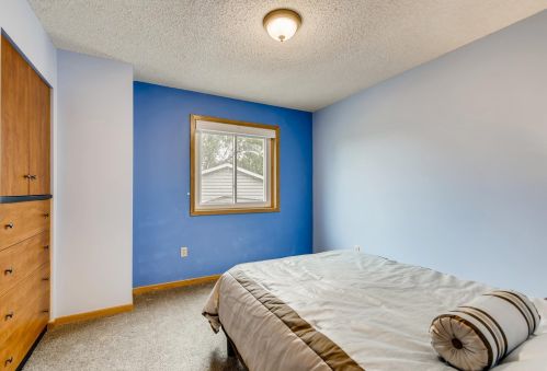 15947 Granada Ave, Saint Paul MN  55124-6319 exterior