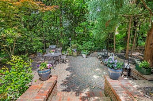 150 Beverly Rd, Atlanta GA  30309-2656 exterior