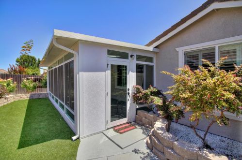 7417 Netherbury Ct, Elk Grove CA  95757-5147 exterior