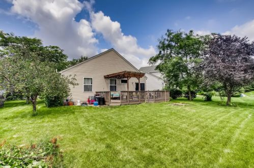 5746 Emerald Pointe Dr, Plainfield IL  60586-6536 exterior