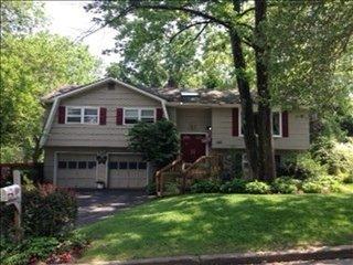 1 Carroll Ct, Parsippany, NJ 07054-1706