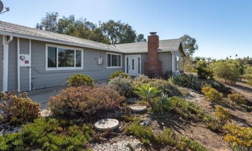 1111 Loma Vista Way, Vista, CA 92084-7303