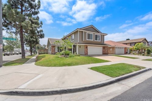 2002 San Lorenzo Ave, Santa Ana, CA 92704-6138
