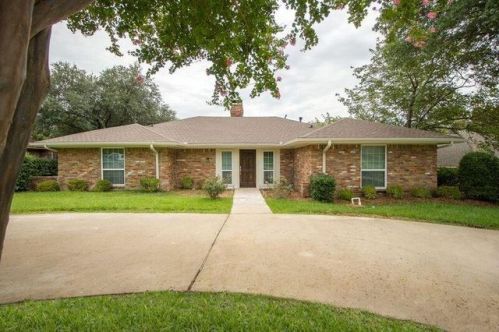 3410 Morning Star Ln, Garland, TX 75043-1417