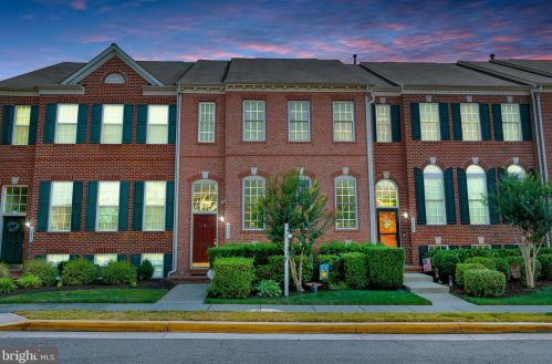 2653 Helmsman Ln, Woodbridge, VA 22191-6032