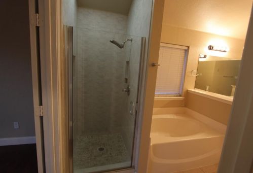 601 Coal Crk Dr, Midlothian TX  76063-4066 exterior