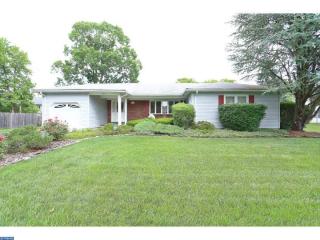 11 Chester Ave, Trenton, NJ 08619-3701