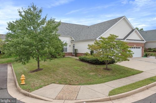 13988 Chelmsford Dr, Gainesville, VA 20155-3110