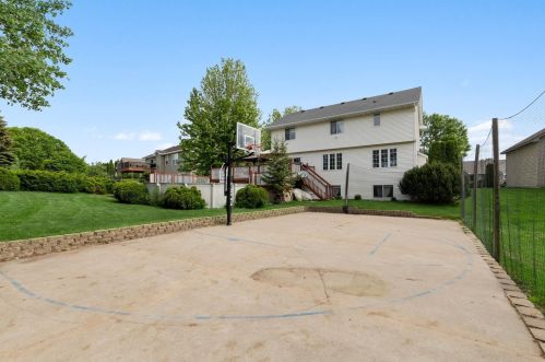 19366 Vernon St, Otsego, MN 55330-4139
