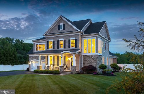 102 Juniper Dr, Harrison Township, NJ 08062-9504