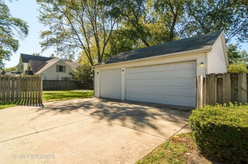 917 Frederick St, Arlington Hts, IL 60004-5737