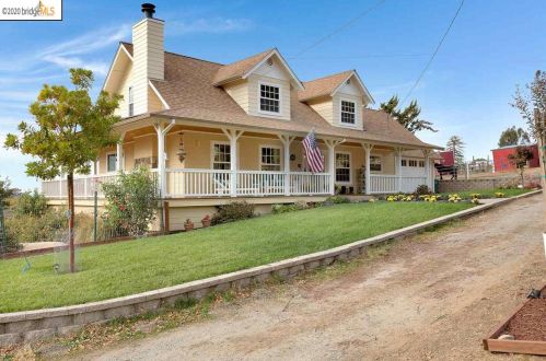 24867 Fairview Ave, Hayward, CA 94542-1335