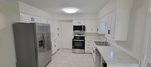 19 Douglas St, Klondike, GA 31036-8324