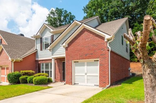 1019 Brownstone Dr, Marietta, GA 30008-3228