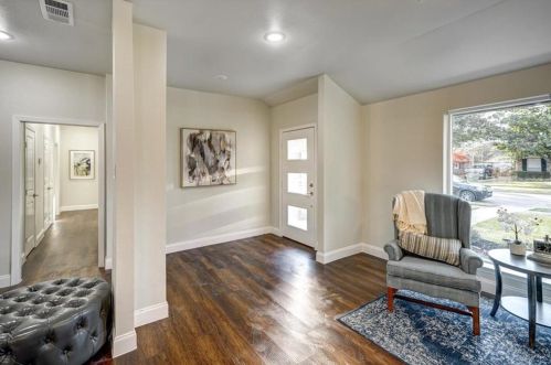 1309 Leicester St, Garland TX  75040-3345 exterior