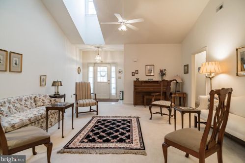 9220 Glascow Dr, Fredericksburg, VA 22408-9586