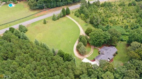 4153 Highway 155, Stockbridge GA  30281-4011 exterior